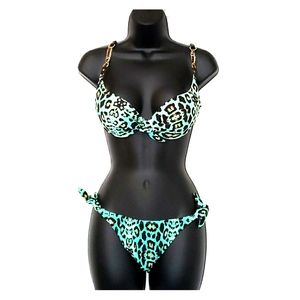 VENUS Two piece bathing suit